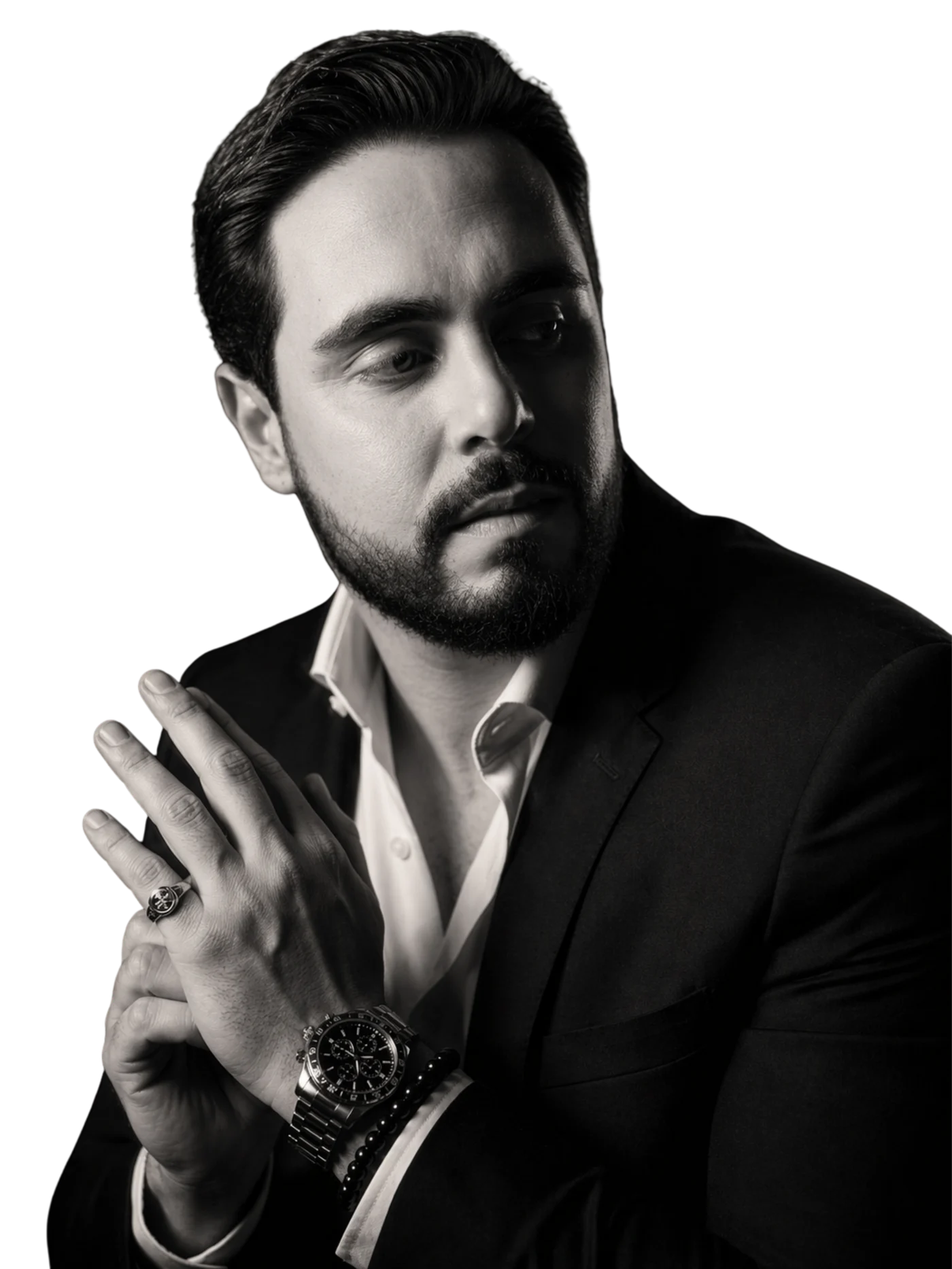 Retrato em preto e branco de Roger M. Pimentel Jr., autor de A Decisão Invisível